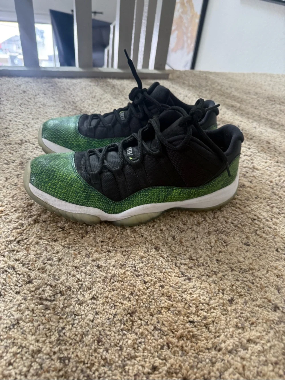 Jordan Greene and Black Low-Top Athletic Shoes